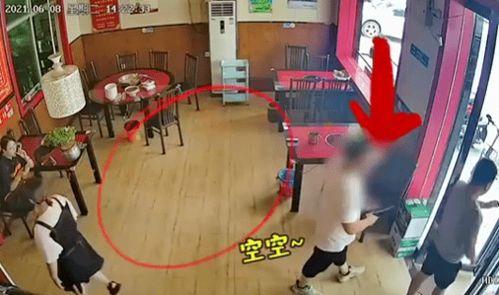 男博主爆料美妆店视频在线观看,博主亲述视频幕后真相