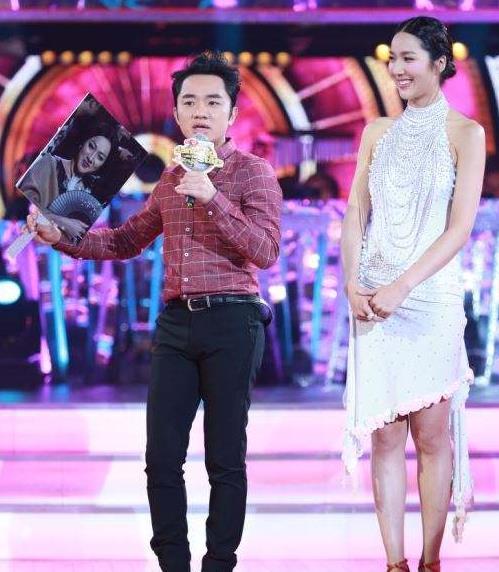 明星身高排行,揭秘明星身高排行背后的故事